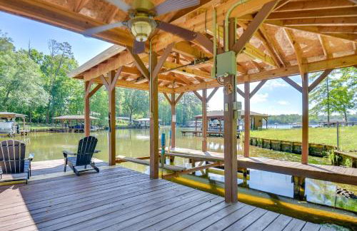 Private Dock Pet-Friendly Home on Lake Sinclair - Foto 31