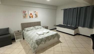 Studio amplo e aconchegante no bairro aterrado - Foto 3