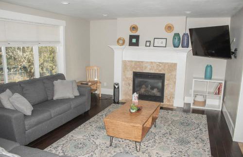 Family Friendly Home - Utah Valley Sanctuary - Photo 17