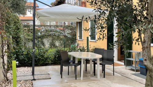 APARTMENTS VALPOLICELLA: RESIDENZA OLIVO - Photo 2, Garden view