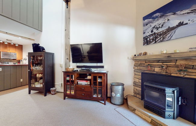 Escape to The Summit - Pool & HT Next Door - Foto 23