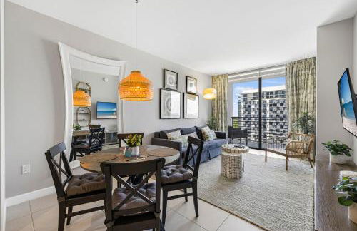 Downtown Doral Condo w-Free Parking - Foto 8