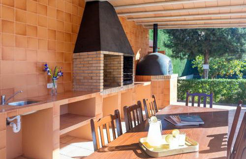 Villa close to Ibiza Town Sleeps 12 - Photo 8