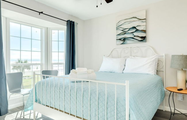 Seaside and Breezy Condo at the Victorian - Foto 18