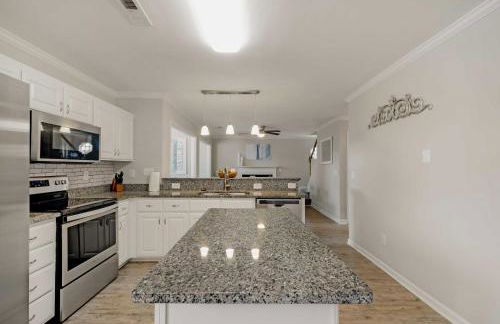 Fenced Yard and Ping-Pong Table Spacious Graham Gem - Foto 12