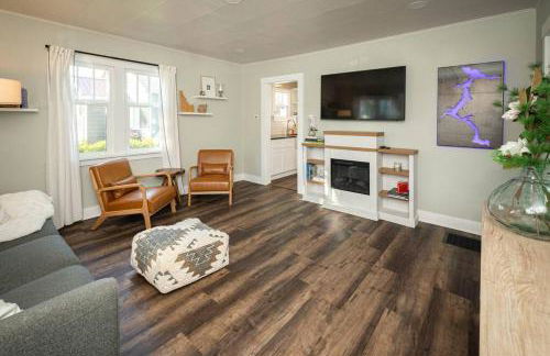 Charming Cozy Cottage with Hot Tub - Foto 14