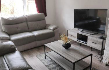 Beautiful two Bedroom house Entire house - Foto 1