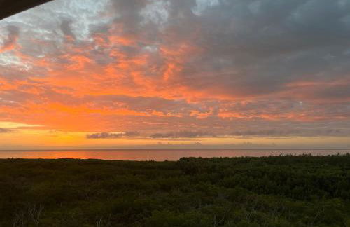 Sea View and Sunrise Top Floor Ocean Pointe 2412 - Foto 27