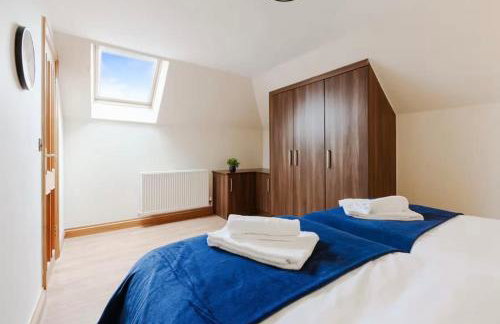 Albert Stays - 5 bed Sleeps 11 - Free Parking - Photo 11