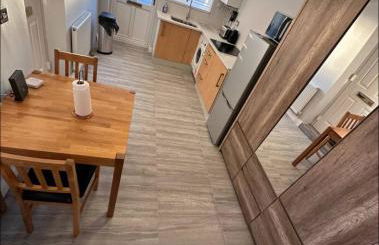 Gatwick Cosy Apartment - Foto 4