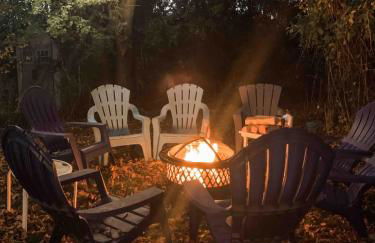 Beachglass Cottage - Family Friendly Kids and Pets - Photo 36