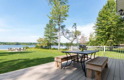 Large Open Floor Home with Fire Pit on the Lake - Foto 8