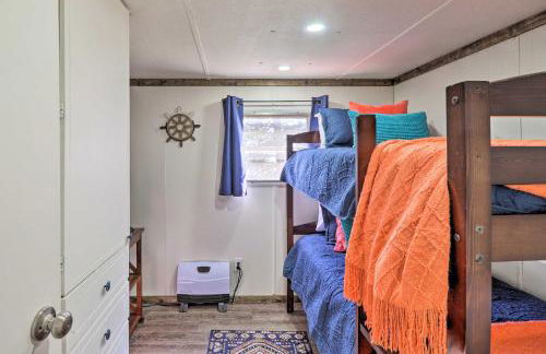 Cozy Lakeside Home with Lake and Mountain Views! - Foto 16