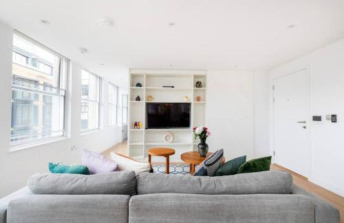 Perfect One Bed in Green Park Station - Photo 27