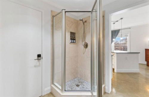 Pool, Walk Restaurants plus Bars on Famous Music Row - Foto 29