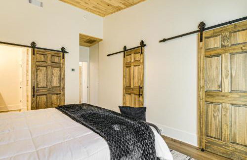 Family-Friendly Barndominium Near Greenville! - Foto 16