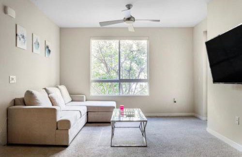 Luxury 2 Bedroom 2 Bathroom With Fitness Center and Pool - Foto 14