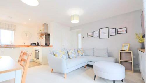 Broad Leaze 2 - Photo 2