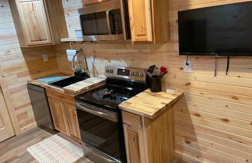 Secluded Cabin with King size bed - Photo 3