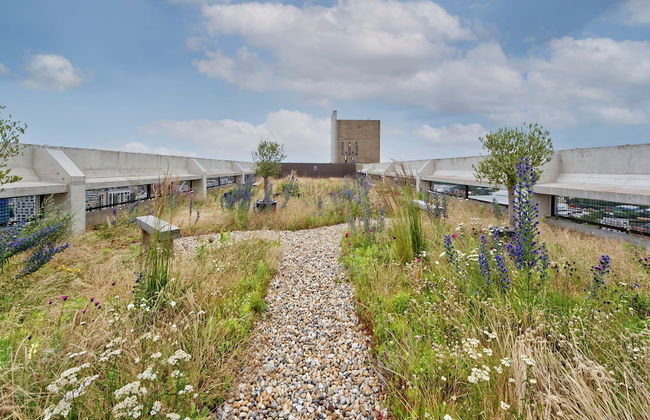 Stunning One-bedroom Apartment With City Views - Foto 15