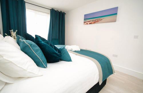 Milton Keynes new 5-Bedrooms 14guests Contractor family holiday Free Parking - Foto 7