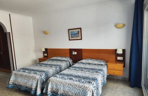 Apartamentos Leonor Carihuela - Photo 53