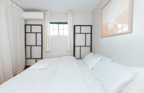 Modern & Airy Silver Lake 2bedroom 2 bath Front House - Photo 19