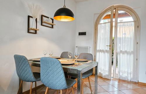 10 minuti da Gardaland con Piscina e Giardino - Foto 14