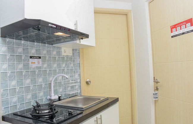 Cozy and Comfy Studio at Amethyst Apartment - Photo 4