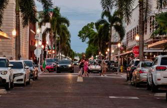 Walk to Best Eats and Shops and Stay in Style - Photo 19