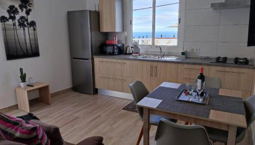 CASA PIRÁMIDE 3. Terraza WiFi y Parking Privado - Foto 1