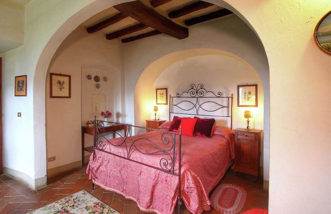 Apartment in a Farmhouse With Swimming Pool - Photo 17