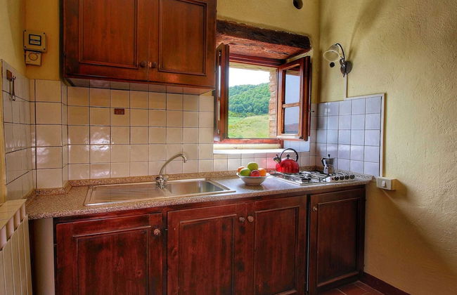 Farmhouse With Stables, Horses and the Ability to Make Horseback Riding - Foto 18