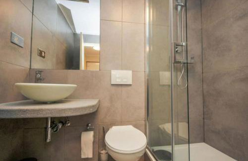 Morden flat close to DLR station with free parking and brand new bed and quality mattress adjacent to metro station also close to O2 and Excel via Cable Car - Foto 4