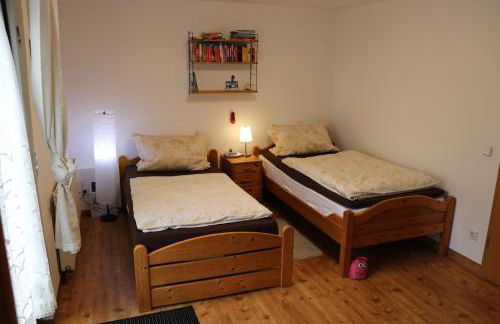 Zentrumsnahe u. Kinderfreu. Ferienwohnung mit 86m² - Foto 7