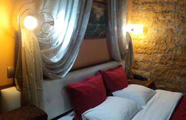 Xenonas Platia - Photo 47