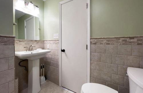 Fenced-In 4 BR 2mi North Hills, Garage, Storage - Foto 5