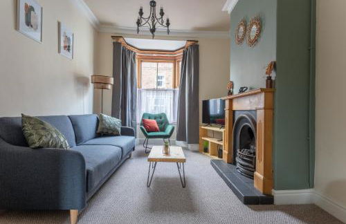 Milton Stays - Cosy 2 Bed House, 2 Floors, 15 min Walk to City Center, for up to 6 - Period Features, Cottage Style, Fireplace, Superfast Wi-Fi, Private Garden, Free On Street Parking - Foto 20