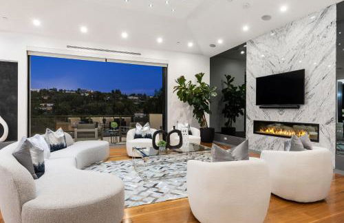 Ultra Luxury 5BR Beverly Hills Estate with Private Pool Spa and Canyon Views - Foto 11