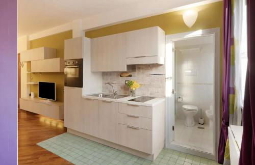 Central Apartment - Photo 7