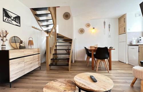 T3 rénové avec balcon, vue montagne et Parking. - Photo 11