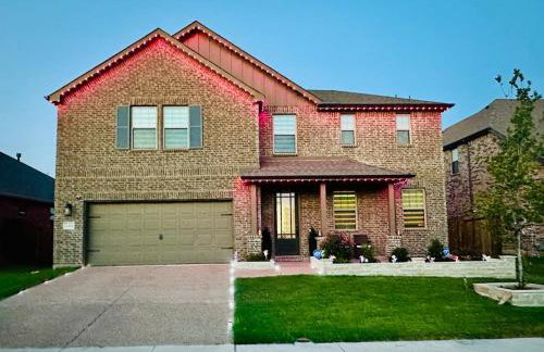 Spacious 6 Bedroom Home- Near Historic McKinney - Foto 2