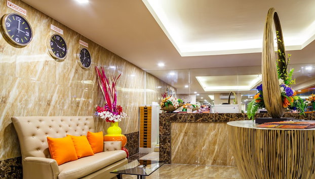 Sunset Apartments - Foto 3, Zona de estar del vestíbulo