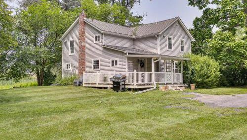 Peaceful Upstate New York Home with Yard and Fire Pit! - Foto 2