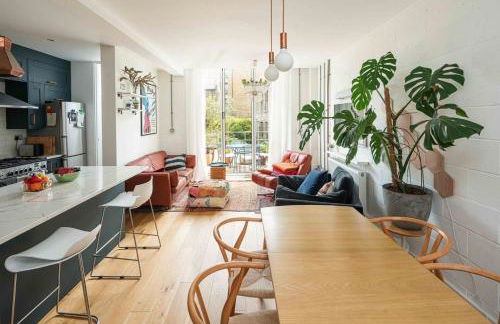 Stylish 3BD Home - Great Location - Foto 15