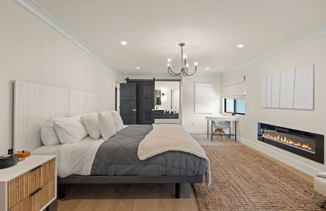 Oakland Hills Farmhouse Stunner + Game Room + Ac - Foto 7