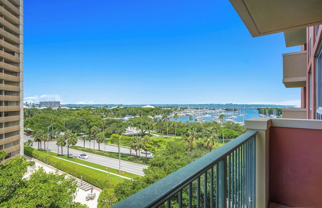 Serene Cozy Retreat with Balcony - Foto 39