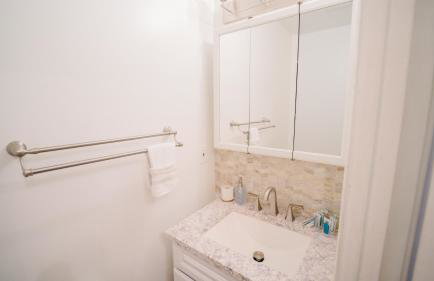 Stylish 5BR DC Retreat Backyard Free Parking - Foto 6