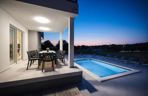 Peaceful IviCasa with private pool - Foto 10