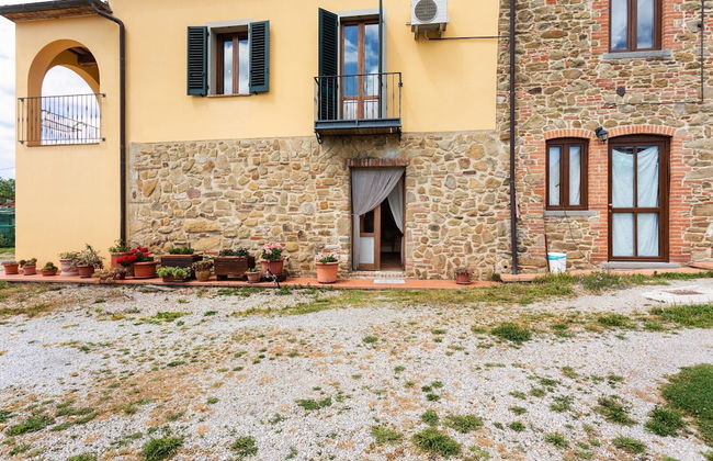 Belvilla by OYO Plush Holiday Home With Garden - Foto 1